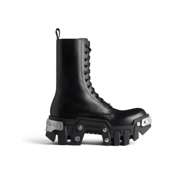 巴黎世家/Balenciaga Bulldozer女士系带靴 为 所有 在 黑色 671554-WBCQ1-1081