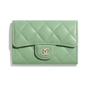 香奈儿/Chanel 经典卡套  羊皮革与金色金属  绿 AP0214-Y04059-NA107