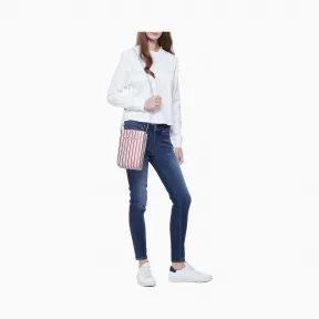 卡尔文·克莱恩/Calvin Klein 女士新款撞色Logo简约单肩斜跨背提包 DH2051Q4300-配件系列