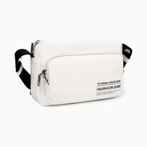 卡尔文·克莱恩/Calvin Klein CALVIN KLEIN男装Logo压印简约单肩斜挎背提包 HH1926Q3800-配件系列