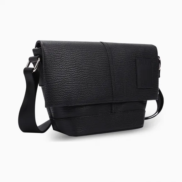 卡尔文·克莱恩/Calvin Klein CALVIN KLEIN 男装Logo休闲翻盖背提包HH2290U9500-配件系列