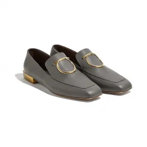 菲拉格慕/Salvatore Ferragamo 镜面处理鞋跟莫卡辛鞋 01N493_714120