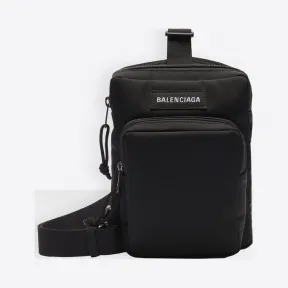 巴黎世家/Balenciaga - 小迈步海淘品牌官网