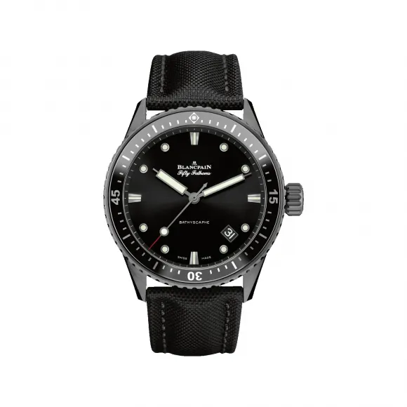 宝珀/Blancpain Fifty Fathoms 五十噚系列 缎面磨砂黑色陶瓷 自动机械机芯 男表 5000-0130-B52A