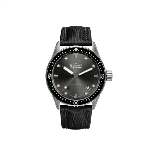 宝珀/Blancpain Fifty Fathoms 五十噚系列 精钢 男表 5000-1110-B52