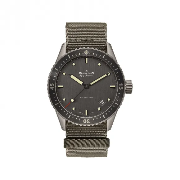 宝珀/Blancpain 五十噚系列 13.45 MM 钛金属 自动机械机芯 男表 5000-1210-NAGA