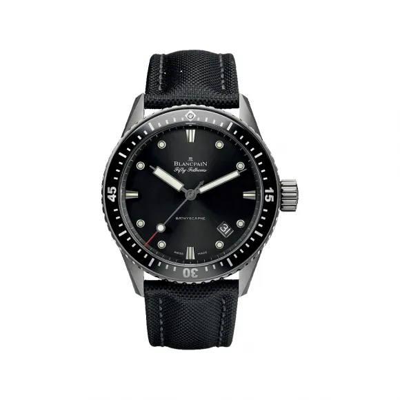 宝珀/Blancpain Fifty Fathoms 五十噚系列 缎面磨砂钛金属 自动机械机芯 男表 5000-1230-B52