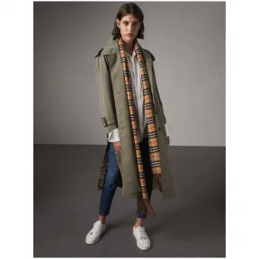 博百利/Burberry 女士 侧开衩轻薄嘎巴甸 Trench 风衣 (粉笔绿) 40578211