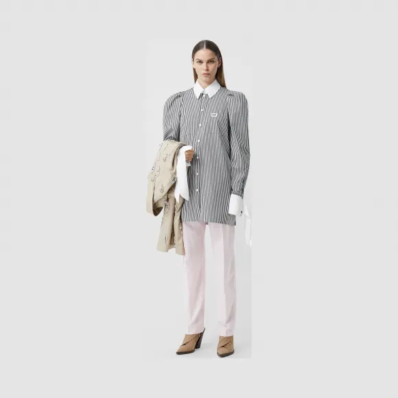 博百利/Burberry 徽标嵌花条纹棉府绸衬衫式连衣裙 (黑色) - 女士  45643671