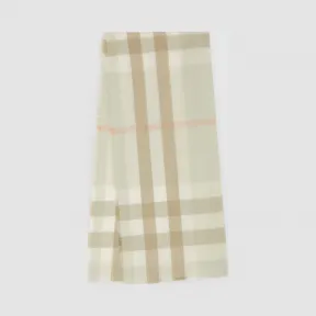 博百利/Burberry 轻盈格纹羊绒围巾 (浅苹果绿)  80245021