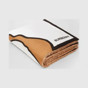 博百利/Burberry 独角兽印花专属标识丝缎提花盖毯  P80256451