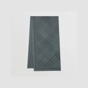 博百利/Burberry 格纹丝质雪纺提花围巾 (深灰色) 80560341