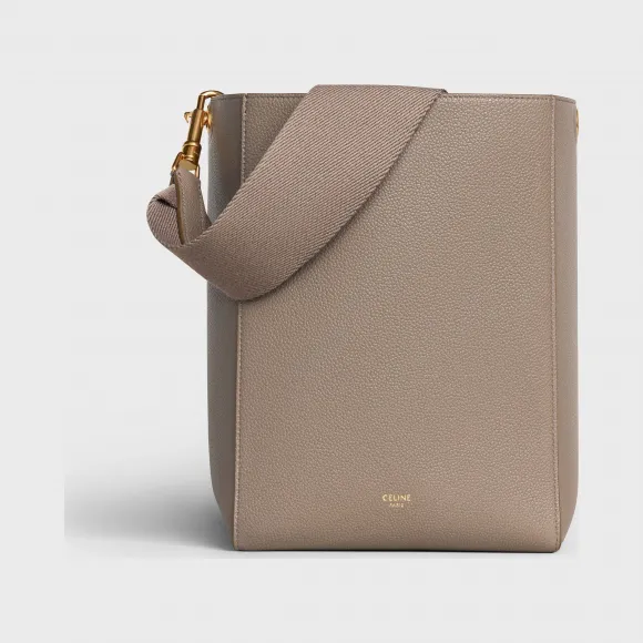 思琳/Celine 女士 Sangle Bucket小号柔软粒面小牛皮水桶包 189303AH4.18TP