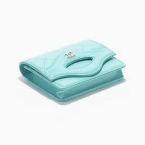 香奈儿/Chanel 口盖卡套 - 亮面小牛皮与金色金属 土耳其蓝 AP3654B14880NS837