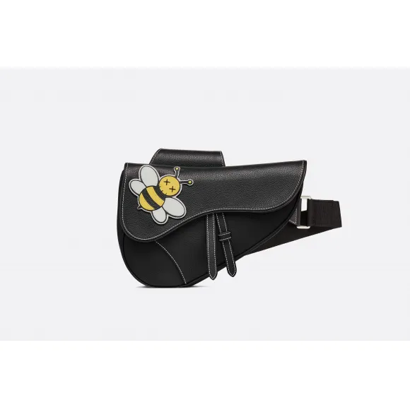 迪奥/Dior Saddle DIOR x KAWS黑色小牛皮包袋  1ADPO093YGW H03E