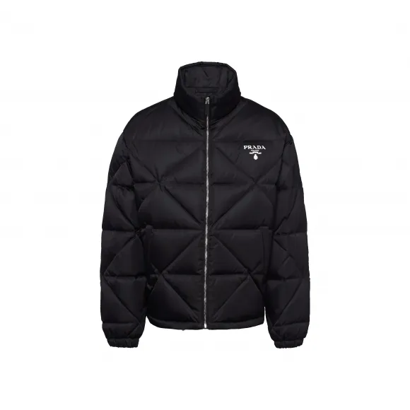 【即完売！】15万1piu1uguale3 NAVY VICTORIA DOWN 即完売！】15万1piu1uguale3 NAVY VICTORIA DOWN - メルカリ