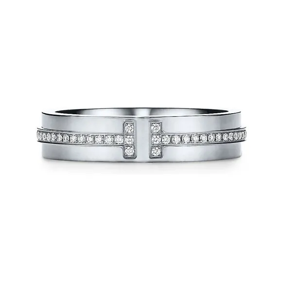 蒂芙尼/Tiffany Tiffany T 系列 18K 白金镶钻窄式戒指，宽 4.5 毫米。