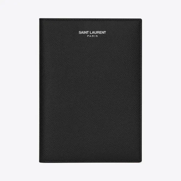 伊夫圣罗兰/Yves Saint laurent 经典SAINT LAURENT PARIS护照包，采用黑色颗粒山羊纹理真皮  