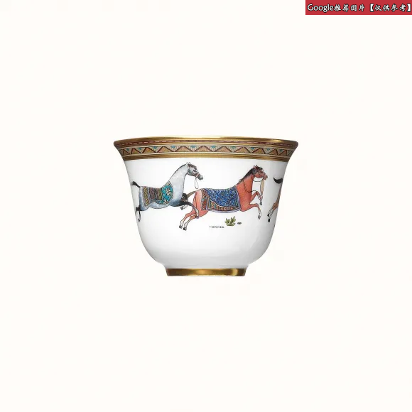爱马仕/Hermes 灰色 “东方骏马”杯子，迷你款 P009933P