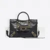 巴黎世家/Balenciaga ‎女士‎ ‎黑色 ‎ ‎鳄鱼皮效果Classic小号金属饰边都市包 ‎ | Balenciaga 432831-0R72G-1000