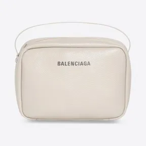巴黎世家/Balenciaga 米色女士日常中号相机包 67926715YUN2960