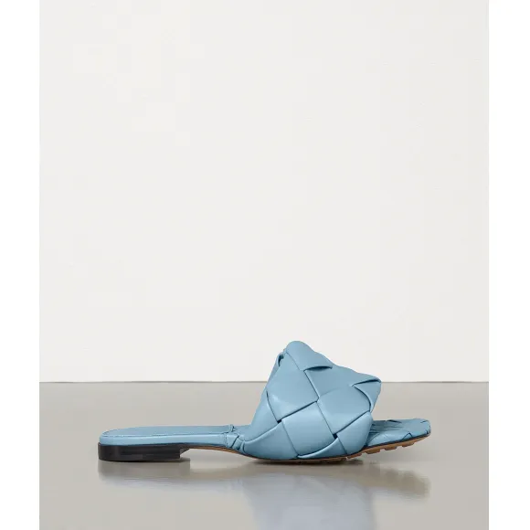 葆蝶家/Bottega Veneta 冰蓝色 BV Lido平底凉鞋 608853-VBSS0-4759