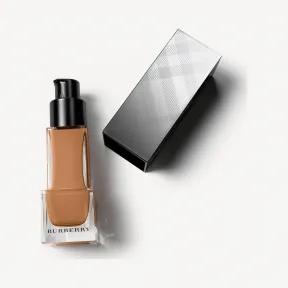 博百利/Burberry 丝柔珠光亮彩粉底液 SPF 15 PA+++ – 深貂色 36 号 P40006721