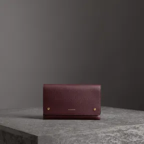 博百利/Burberry 女士 双色皮革手腕袋 (深红色) 40766681