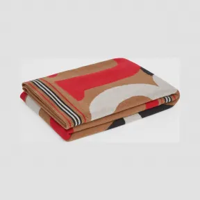 博百利/Burberry 童装 典藏围巾羊毛混纺提花婴儿毛毯 (驼色) 80139571