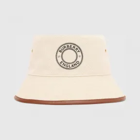 博百利/Burberry 皮革装饰徽标图案帆布渔夫帽  P80270381