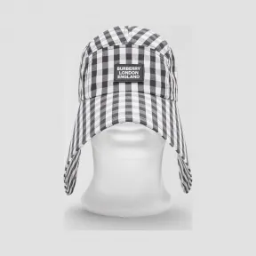 博百利/Burberry 徽标嵌花小方格棉质软帽 (黑色 / 白色)  80277731