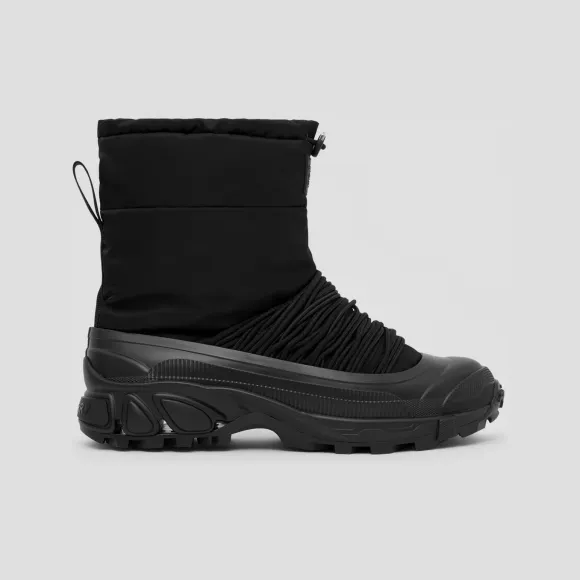 博百利/Burberry 绳编装饰尼龙雪地靴 (黑色) 80589991