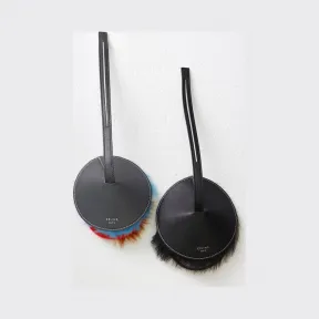 思琳/Celine  Charm灰色亮泽光滑小牛皮皮草挂件 108173AQD.10DC