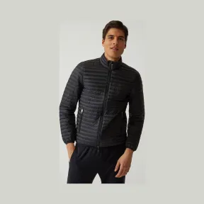 安普里奥·阿玛尼/Emporio Armani 科技面料羽绒服 41824517gi