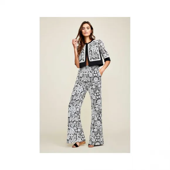  黑白撞色蕾丝长裤 BBH18119H